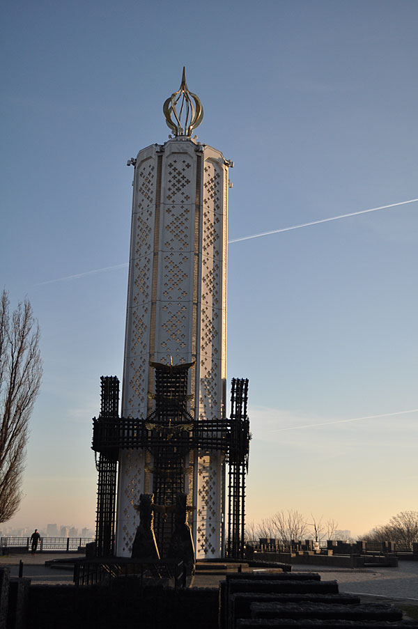 памятник Голодомору, Киев